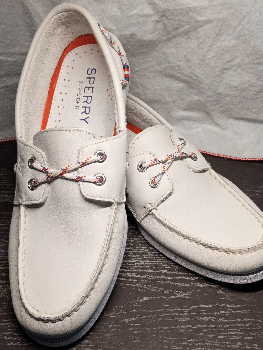 Sperry White Leather Boat Shoes with Red & Blue Braided Laces And Details. NEW